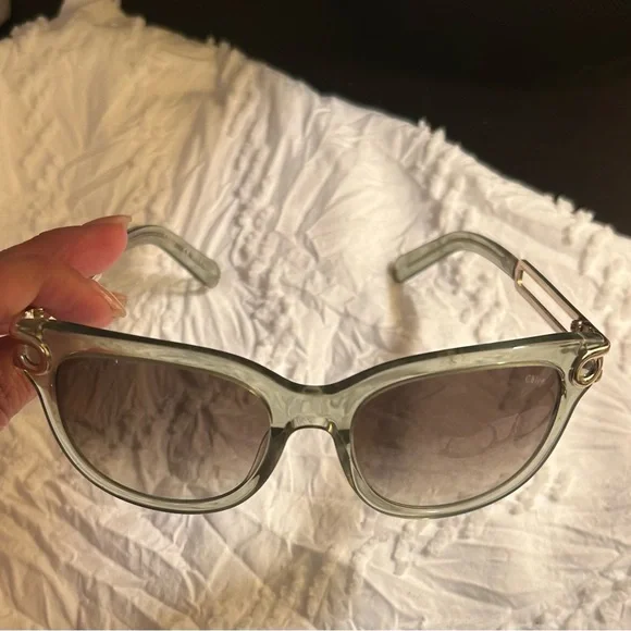 Chloe light green and clear Sunglasses Excellent Condition! - Picture 7 of 8